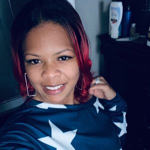 Meet your Posher, Candace